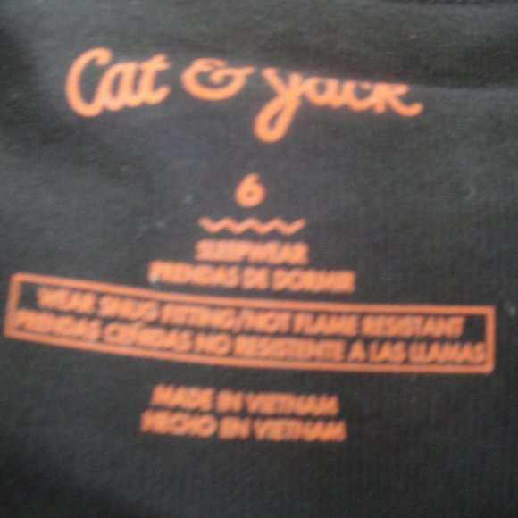 Cat & Jack Glow in the Dark Skeleton Pajamas Size 6 Unisex NWT - Picture 6 of 6